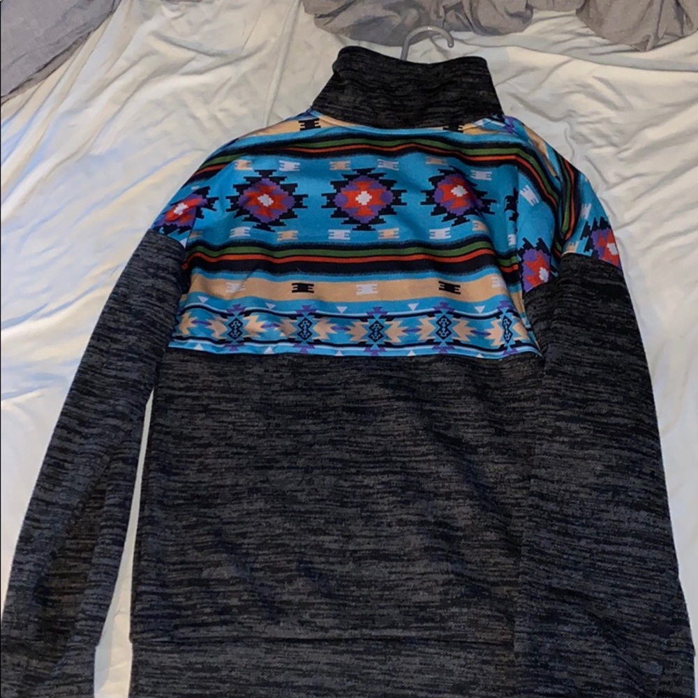 Aztec pullover - Picture 2 of 2